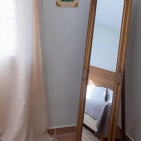 Kostas Casa *