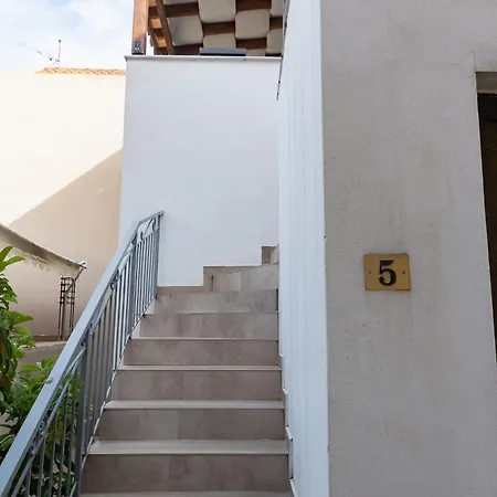 Holiday home Kostas Casa